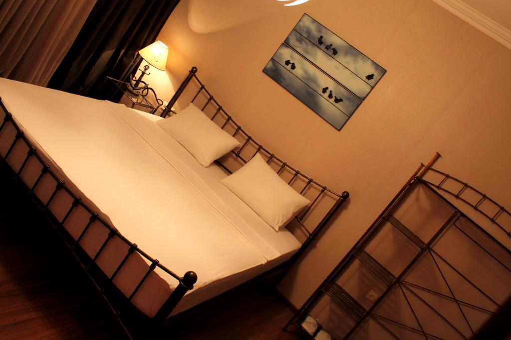 Royal Venezia Hotel Batoumi Chambre photo