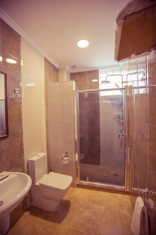 Royal Venezia Hotel Batoumi Chambre photo