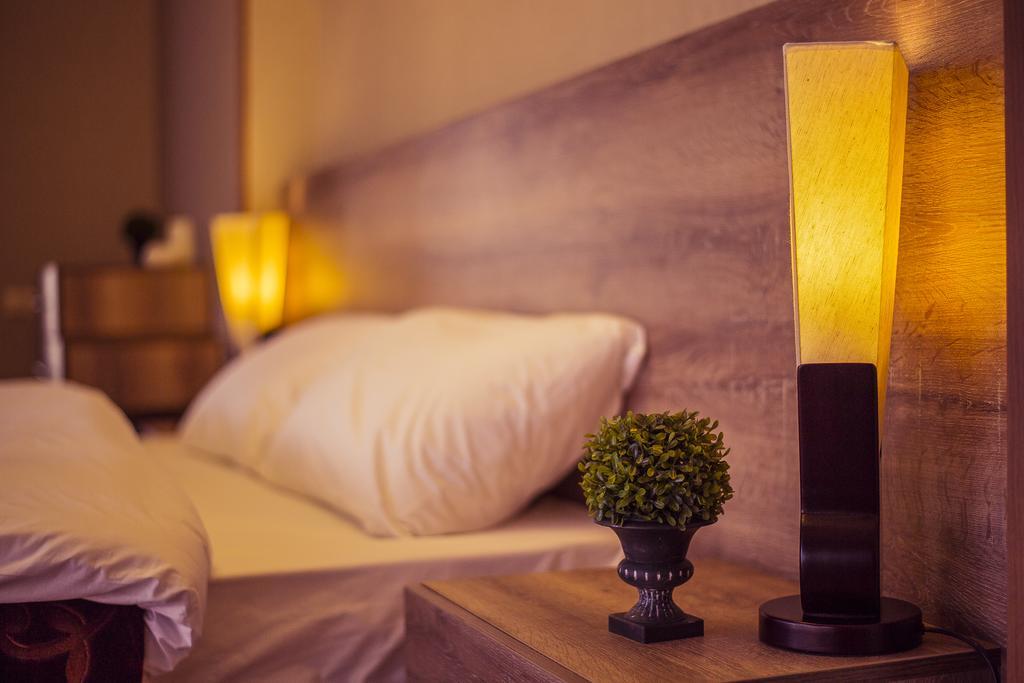 Royal Venezia Hotel Batoumi Chambre photo