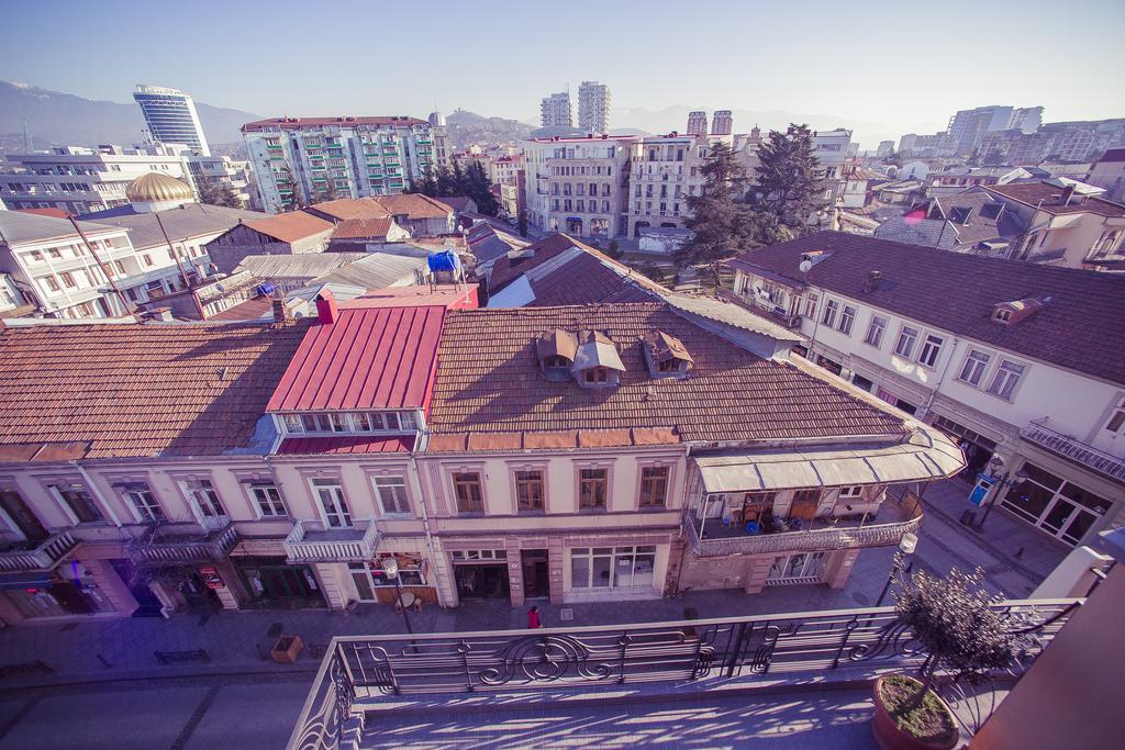 Royal Venezia Hotel Batoumi Extérieur photo